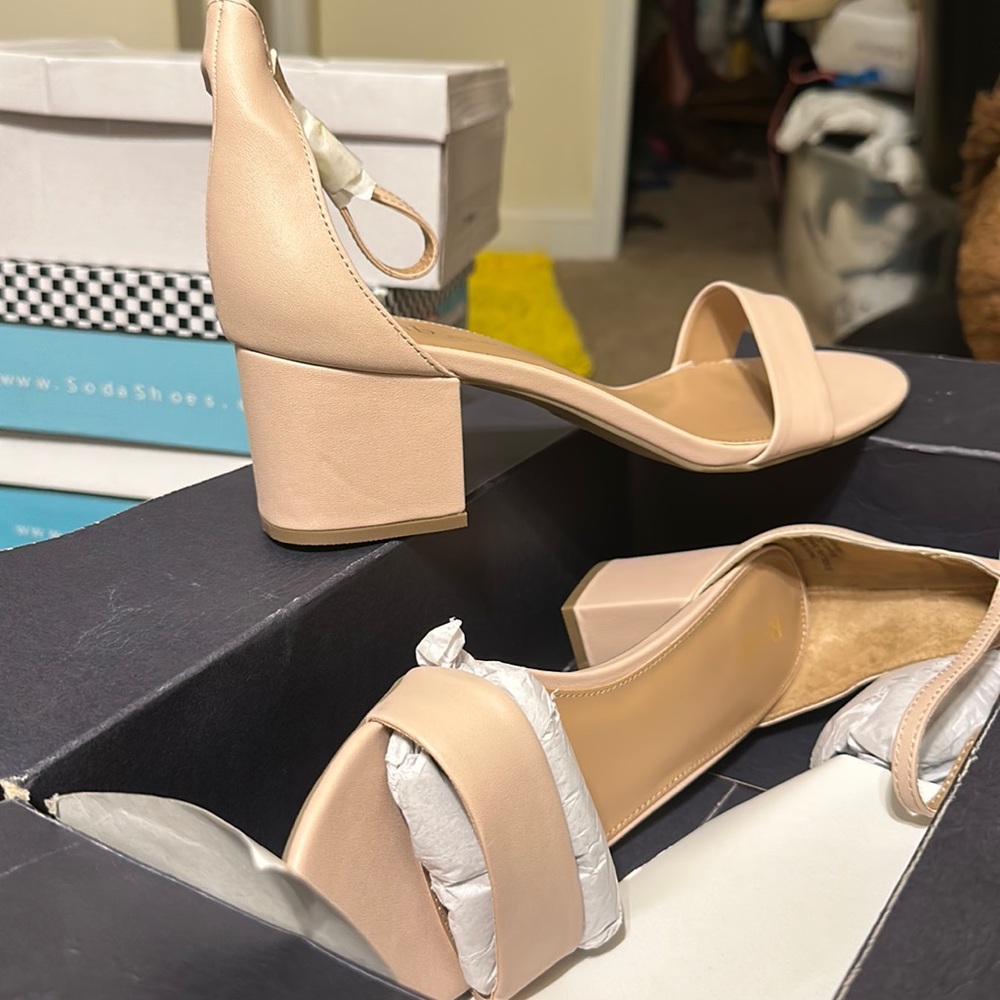 Classic women rose color ankle strap dress heels